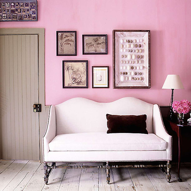 Phòng khách hướng Bắc sơn màu hồng