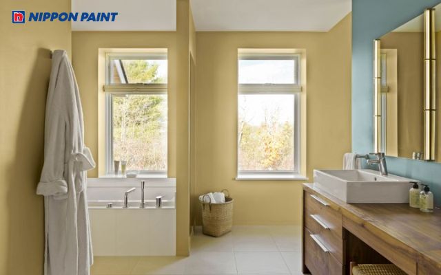 Phối màu phòng tắm màu vàng nhạt nhẹ nhàng