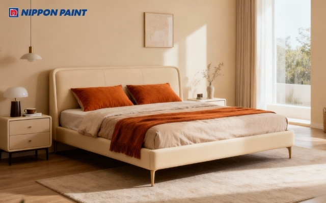 Tông màu be nhạt với ga giường màu nâu tạo không gian ấm áp, dễ chịu