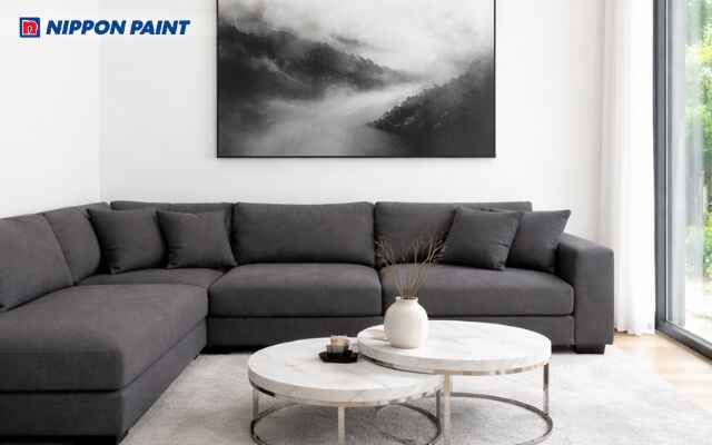 Tông màu Trắng Sứ chủ đạo điểm xuyết thêm sắc Xám Bạc ở các đường phào chỉ tinh tế