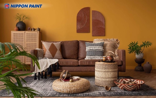 Sơn phòng khách màu vàng đậm phối nâu đất mang nét sang trọng nhẹ nhàng