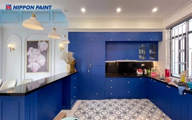 Phòng bếp xanh nhiệt đới, mang lại cảm giác tươi mát và dễ chịu khi nấu nướng