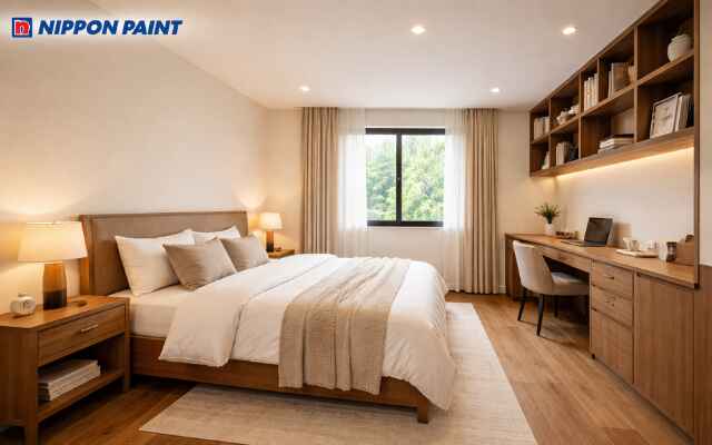 Kết hợp sơn tường màu kem và nội thất gỗ nâu