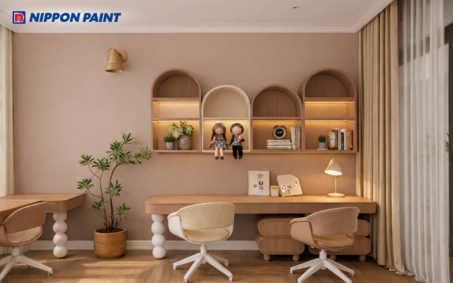 Phòng học sơn màu nâu kết hợp nội thất bo tròn, tạo môi trường học tập thân thiện cho bé Giáp Ngọ