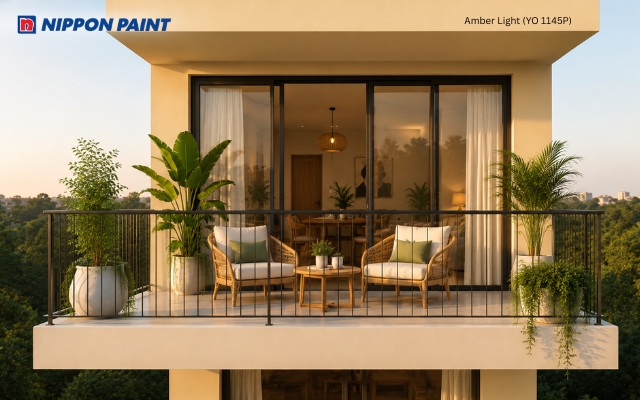 Ban công trang trí cây xanh cùng tường màu Amber Light (YO 1145P)