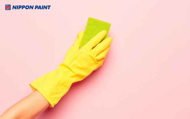 Vệ sinh định kỳ và bảo vệ tường giúp giữ bề mặt tường luôn sáng đẹp