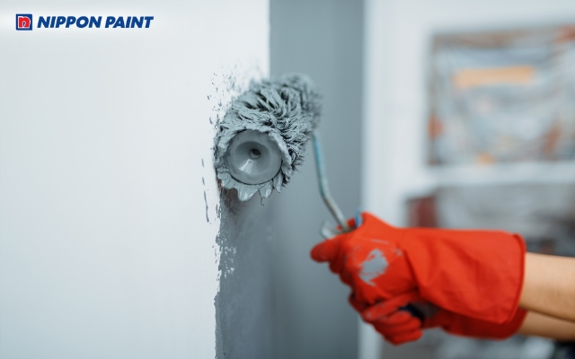 Thợ sơn tay nghề tốt, thi công đúng kỹ thuật, giúp lớp sơn bền màu và hạn chế bong tróc