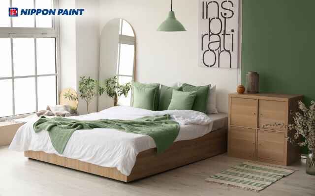 Màu sơn sáng giúp phòng nhỏ cảm giác rộng rãi và thoáng đãng