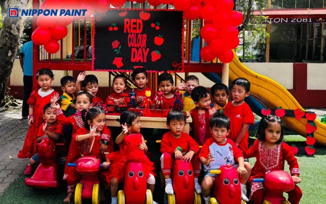 Màu đỏ kích thích hành động, tăng năng lượng và thúc đẩy cảm xúc mạnh mẽ