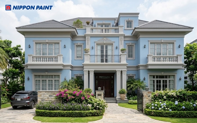 Mặt tiền biệt thự sơn màu Forget-Me-Not và Blue Fox Frost tạo vẻ hài hòa, thanh nhã