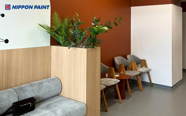 Màu đất là gam màu tương hợp với người mệnh Thổ và mệnh Kim, giúp thu hút tài lộc và vượng khí