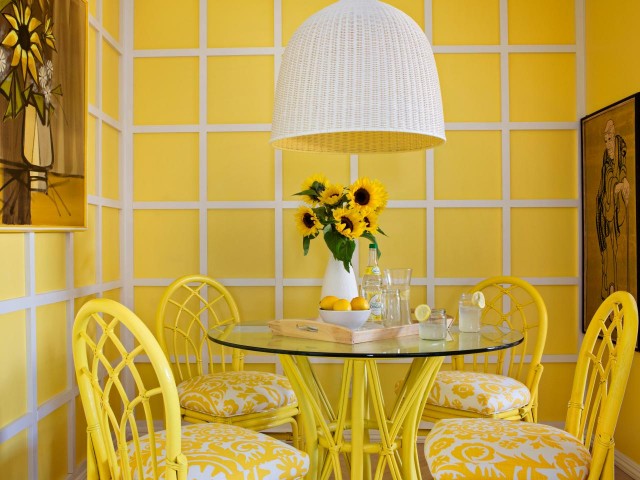 Màu sơn cho phòng ăn với màu Austere Yellow