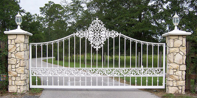 Màu sơn cổng nhà đẹp - Màu trắng 3