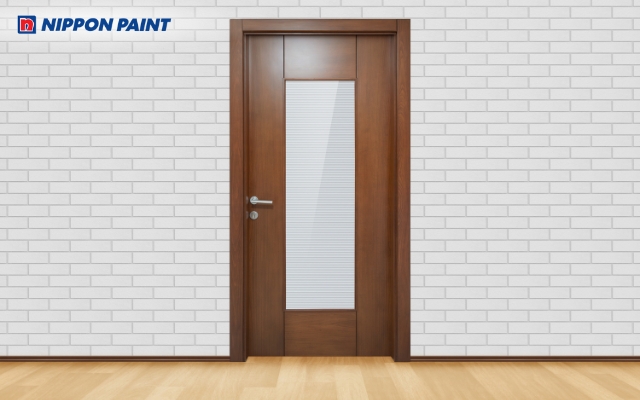 Mẫu 1: Cửa gỗ sơn nâu cánh gián tạo cảm giác sang trọng, dễ phối hợp với nhiều màu sơn tường 