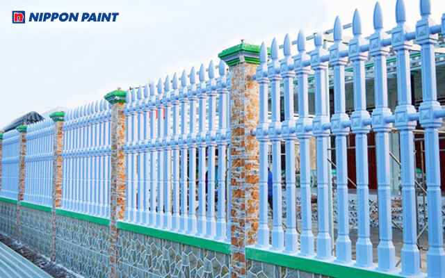 Nếu ngại tông màu xanh nước quá đậm bạn có thể lựa chọn màu này với sắc độ bớt chói mắt hơn