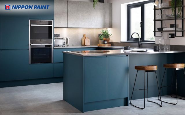 ông navy mạnh mẽ giúp phòng bếp trở nên sang trọng và cá tính hơn