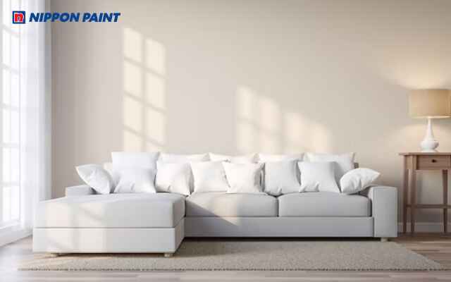 Mẫu 4: Màu trắng kem giúp không gian phòng khách ấm áp và sang trọng