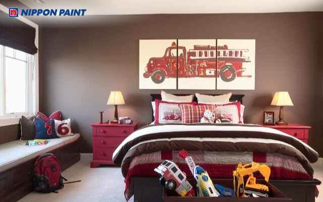 Phòng ngủ bé trai với màu nâu tạo không gian ấm áp và gần gũi cho trẻ từ 1 - 12 tuổi