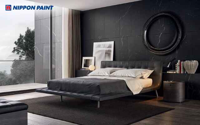 Mẫu 30: Tường sơn đen làm điểm nhấn kết hợp nội thất sáng giúp phòng ngủ cân đối và tinh tế