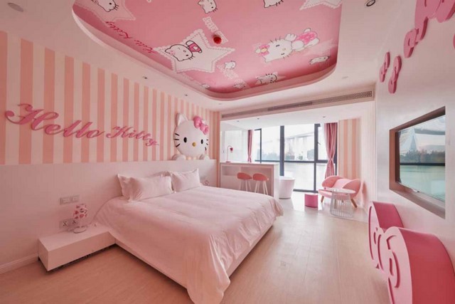 Giường công chúa bé gái tai thỏ màu hồng GTE141