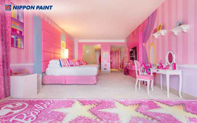 Mẫu phòng ngủ hồng phong cách Barbie năng động kết hợp nội thất nhỏ xinh, nữ tính