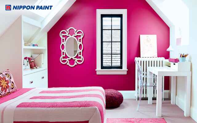 Mẫu phòng ngủ hồng Fuchsia kết hợp nội thất trắng tạo tổng thể hài hòa, tinh tế và sinh động