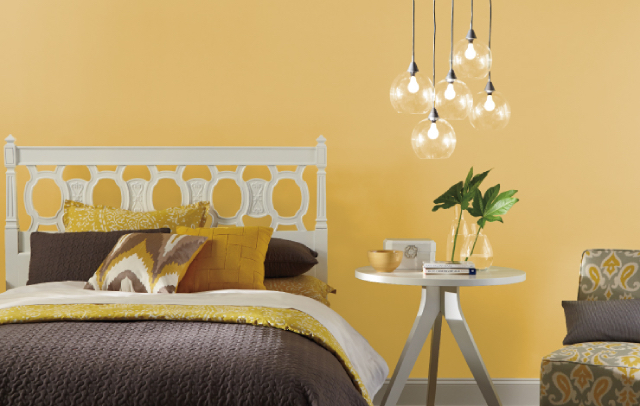 Sơn màu vàng xanh NP BGG 2587P có thể kết hợp cùng đồ nội thất tối màu để tạo chiều sâu cho không gian