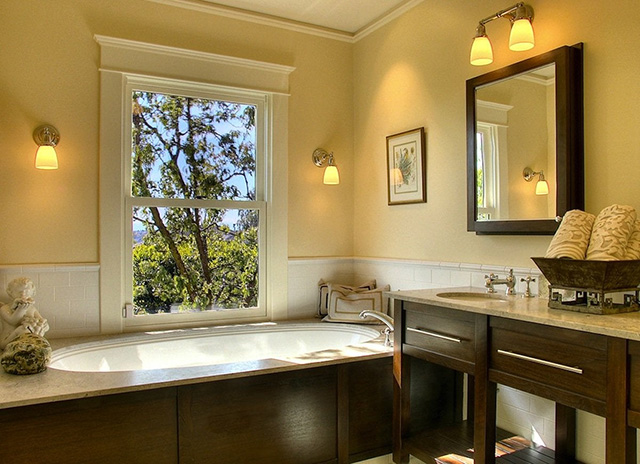 Mẫu 7: Màu sơn vàng kem giúp làm nổi bật các chi tiết thiết kế nội thất trong nhà