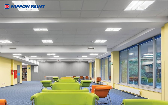 Phòng làm việc sơn màu vàng kem giúp tăng khả năng tập trung và kích thích sự sáng tạo