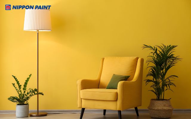 Trong không gian nội thất, màu vàng thường gợi cảm giác ấm cúng, gần gũi