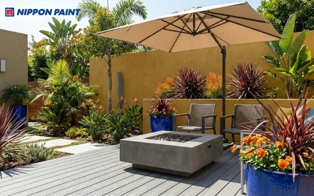 Màu vàng đất phối với màu tương phản sẽ tạo ra một hiệu ứng thị giác ấn tượng