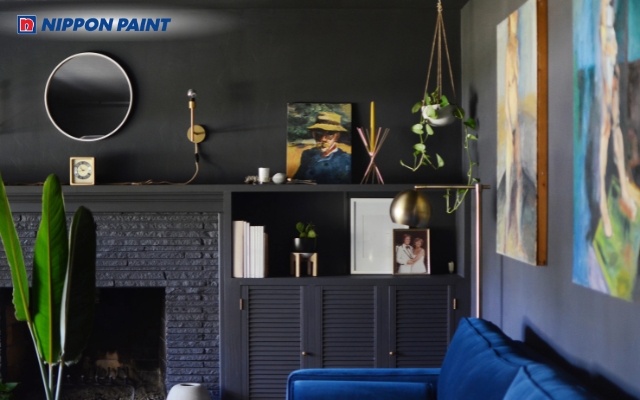 Sơn đen xám trong phòng khách giúp tạo không gian quyền lực và tinh tế