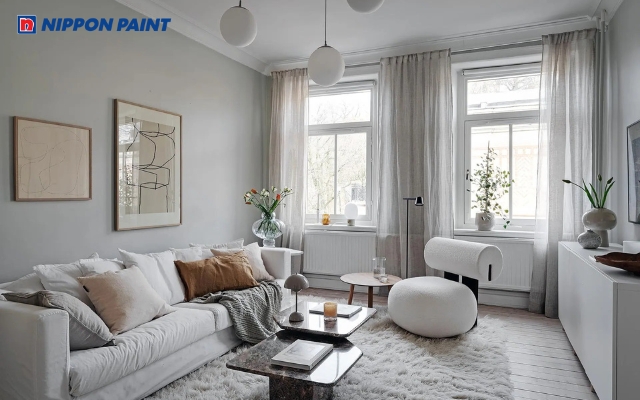 Sơn phòng khách màu xám sáng giúp không gian rộng rãi và tràn đầy ánh sáng