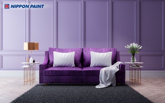 Tím hoa cà mang nét đẹp mềm mại, tinh tế, giúp phòng khách trông lãng mạn hơn