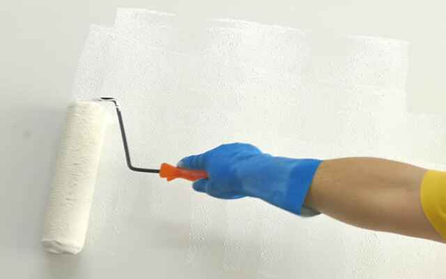 Nên sơn từ 1 - 2 lớp lót là đủ để bảo vệ tối ưu và tạo nền cho màu sơn phủ chuẩn đẹp