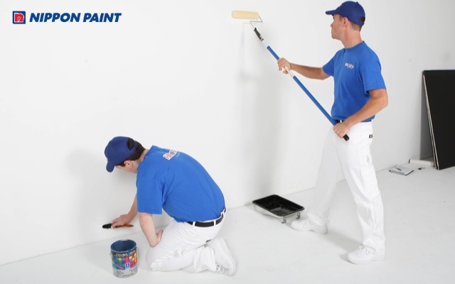 Sơn nhà trực tiếp chỉ cần 2 lớp sơn lót để tăng tính năng bảo vệ