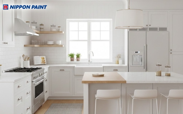 Màu sơn trắng siêu sáng giúp khu bếp nhỏ thêm rộng rãi, sạch sẽ và thoáng đãng