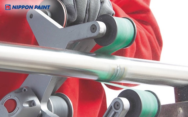 Phải xử lý bề mặt thật sạch trước khi sử dụng sơn chịu nhiệt