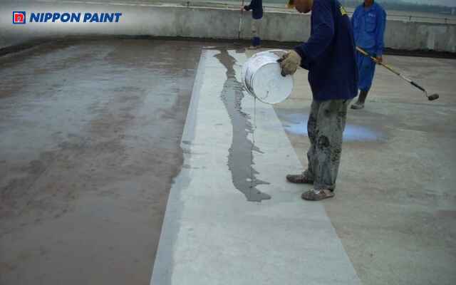Phụ gia chống thấm tăng khả năng chống nước từ bên trong bê tông cho ban công mới