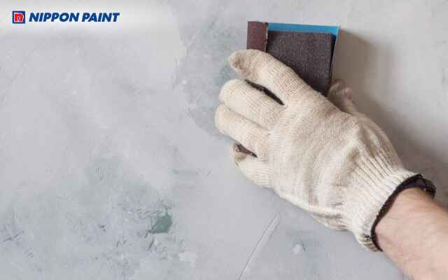 Chuẩn bị bề mặt đúng cách để đảm bảo hiệu quả chống thấm ban công