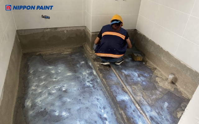 Sơn chống thấm nhà vệ sinh ngăn nước thấm xuống kết cấu, hạn chế rêu mốc và hư hại sàn