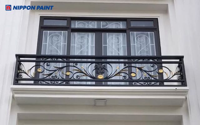 Sơn lan can ban công giúp tạo điểm nhấn và thẩm mỹ cho ngôi nhà