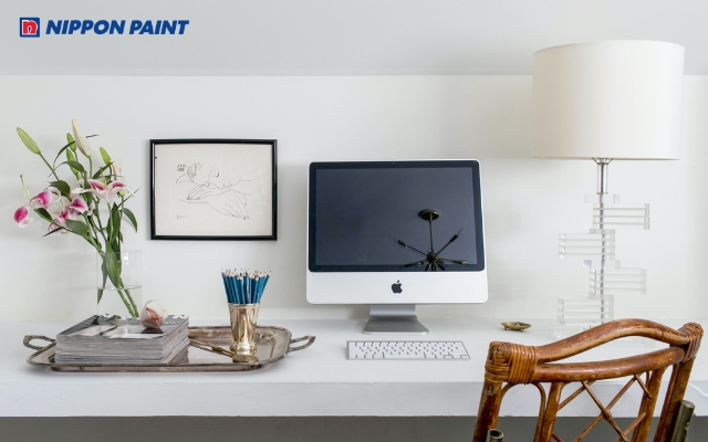 Mẫu 4: Phòng làm việc sẽ trở nên sáng sủa hơn khi sơn màu trắng sứ