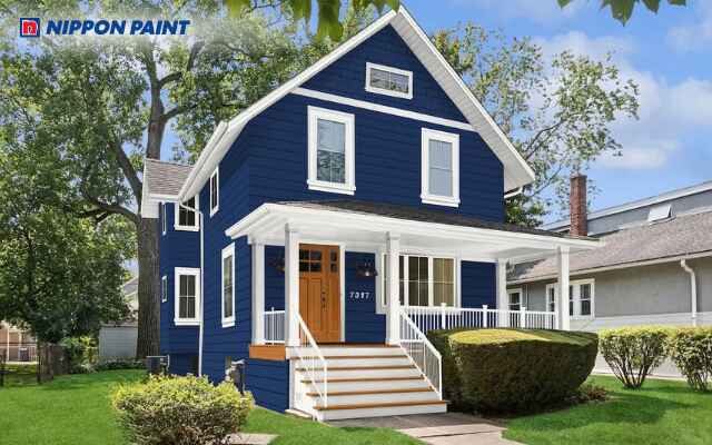 Màu xanh lam giúp không gian ngoại thất nổi bật, tạo cảm giác thư giãn, thoải mái