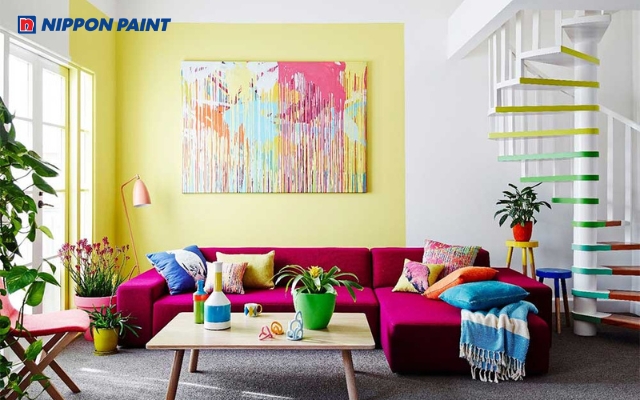 Tone trắng làm dịu sắc vàng chanh giúp không gian trở nên thanh lịch và hiện đại hơn