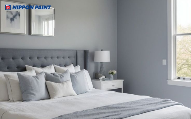 Không gian phòng ngủ trang nhã với sự kết hợp giữa tông màu xám xanh và trắng