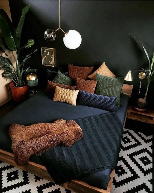 Ý tưởng thiết kế phòng ngủ sơn màu đen kết hợp phụ kiện màu nâu
