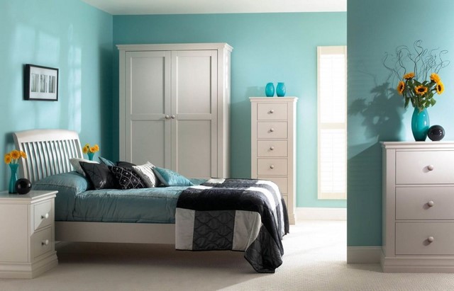 Phòng ngủ cho bé sơn màu xanh ngọc bích
