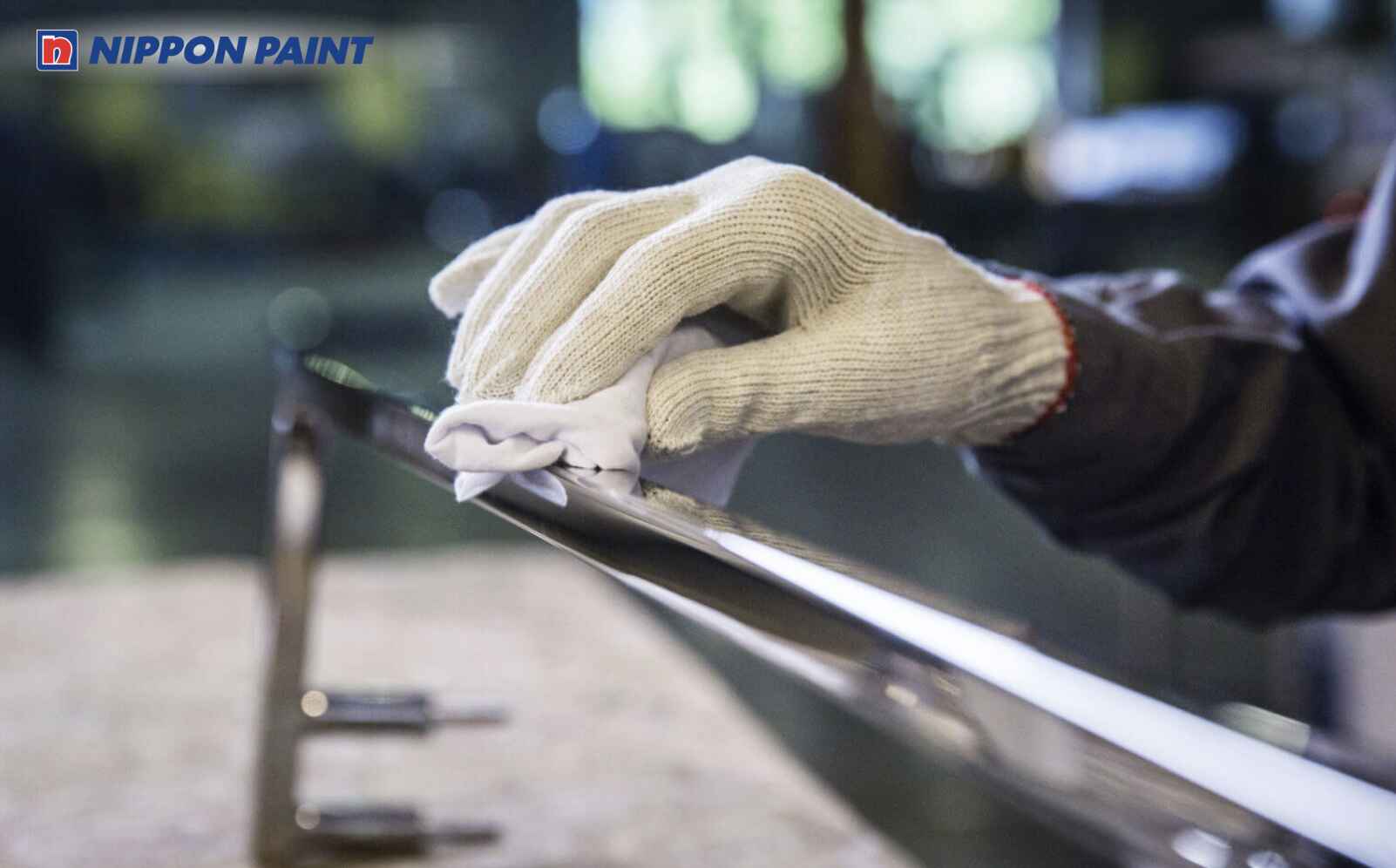 Lưu ý bước làm sạch sản phẩm hoàn toàn trước khi phủ sơn tĩnh điện