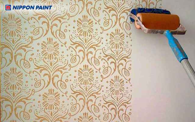 Sơn hoa văn tạo họa tiết tinh tế làm không gian sống ấn tượng